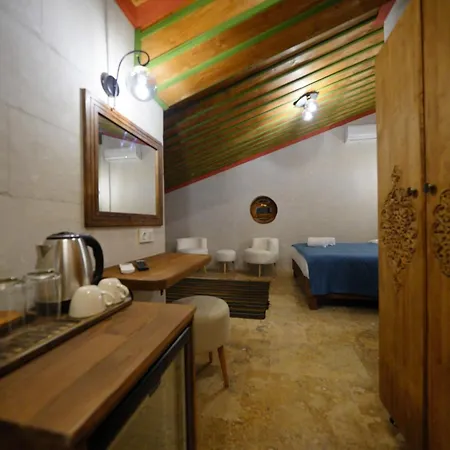Mabel Cappadocia *